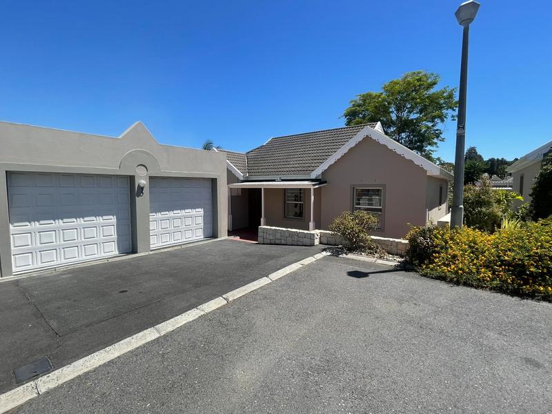 To Let 3 Bedroom Property for Rent in Sonstraal Heights Western Cape